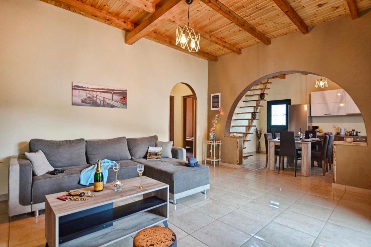 Elizabeth Country House Agios Matthaios  Екстер'єр фото